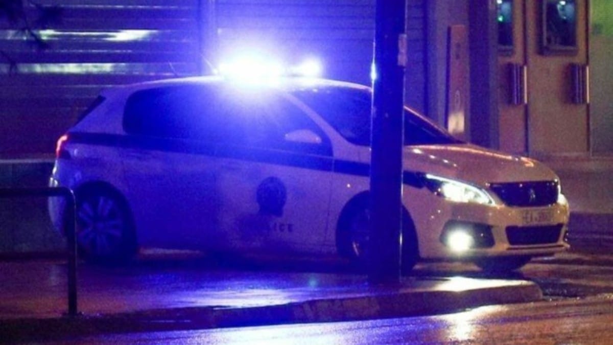 Συναγερμός στον Άγιο Δημήτριο: Συμπλοκή 20 ανήλικων ατόμων με μαχαιρώματα – Χρησιμοποίησαν κατσαβίδια και γκλοπ
