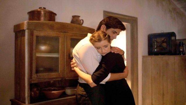 Άγριες Μέλισσες spoiler: Επιτέλους λύτρωση! Το τέλος της Ελένης και του Λάμπρου