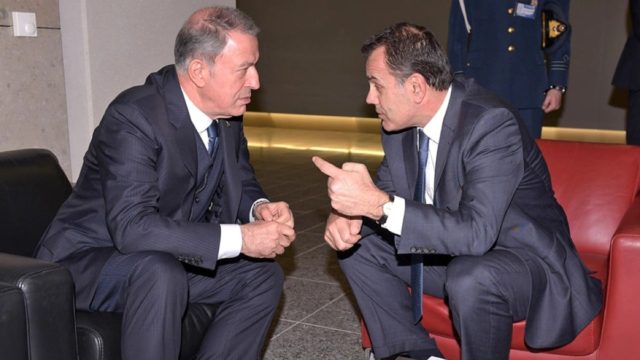 Ελληνοτουρκικά: Αυστηρό μήνυμα Παναγιωτόπουλο σε Ακάρ – «Σταματήστε προκλήσεις και παραβιάσεις» (Video)