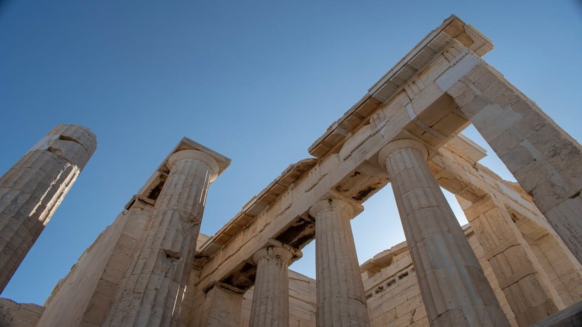Σημαντική αναβάθμιση: Με αυτόματο απινιδωτή εξοπλίζεται ο αρχαιολογικός χώρος της Ακρόπολης