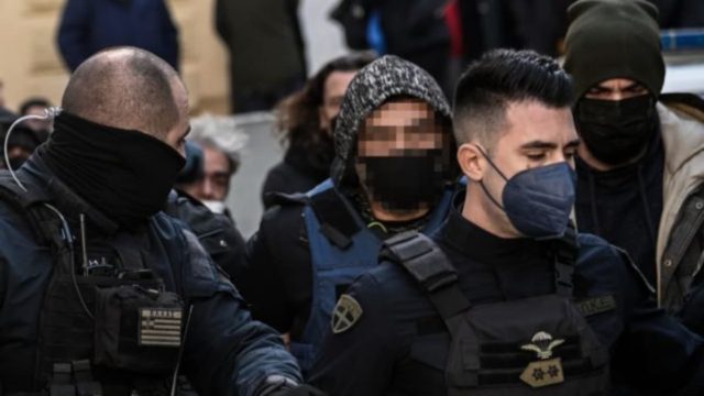 Αργυρούπολη: Η Όλγα που ξυλοκοπήθηκε από πρωταθλητή τζούντο δεν επικοινωνεί με το περιβάλλον – Κραυγή αγωνίας από τη μητέρα της (Video)