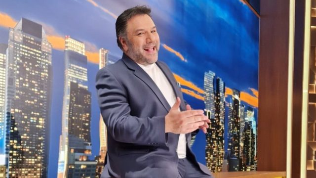 «Έσκασαν» τα ευχάριστα για τον Γρηγόρη Αρναούτογλου – Τρισευτυχισμένος ο παρουσιαστής