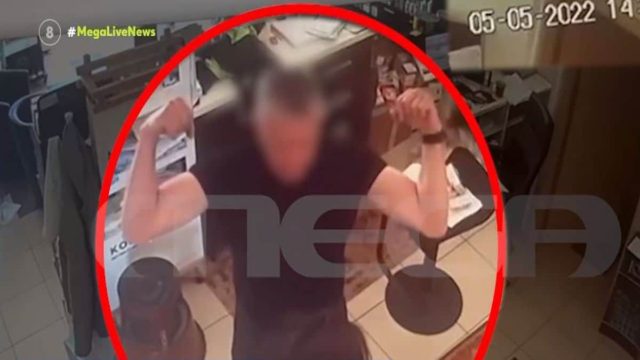Γυναικοκτονία στη Καβάλα: Της έδειξε τα μπράτσα του και μετά την σκότωσε – Νέα σοκαριστικά ντοκουμένατα (video)
