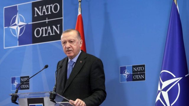 Νέα επίθεση Ερντογάν: Έθεσε ζήτημα αποστρατιωτικοποίησης νησιών – Διπλωματική νίκη το μνημόνιο με Σουηδία και Φινλανδία