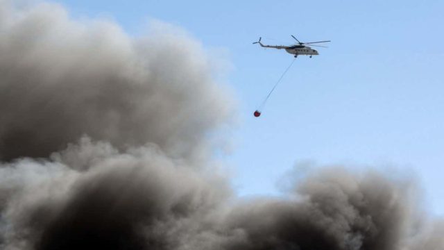 Φωτιά στο παλιό αεροδρόμιο στο Ελληνικό