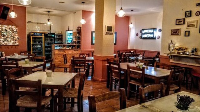 Το Ντεμέκ στη Φιλαδέλφεια είναι το απόλυτο στέκι για καλό μεζέ και κρασί