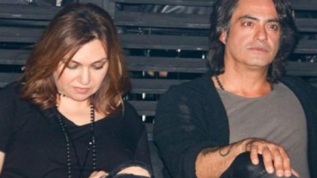 «Καρφί» Διονύση Σχοινά στην Καίτη Γαρμπή για τον γιο τους: «Η μάνα του τον έριξε…» (Video)
