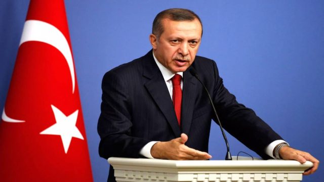 Τραβάει και πάλι το σχοινί ο Ερντογάν: Η ανησυχία για θερμό επεισόδιο και η απάντηση της Αθήνας