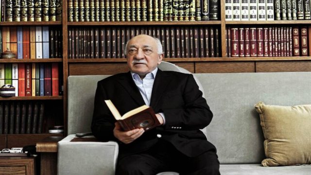Yeni Safak: Συνελήφθη η ανιψιά του Φετουλάχ Γκιουλέν την ώρα που επιχειρούσε να περάσει στην Ελλάδα