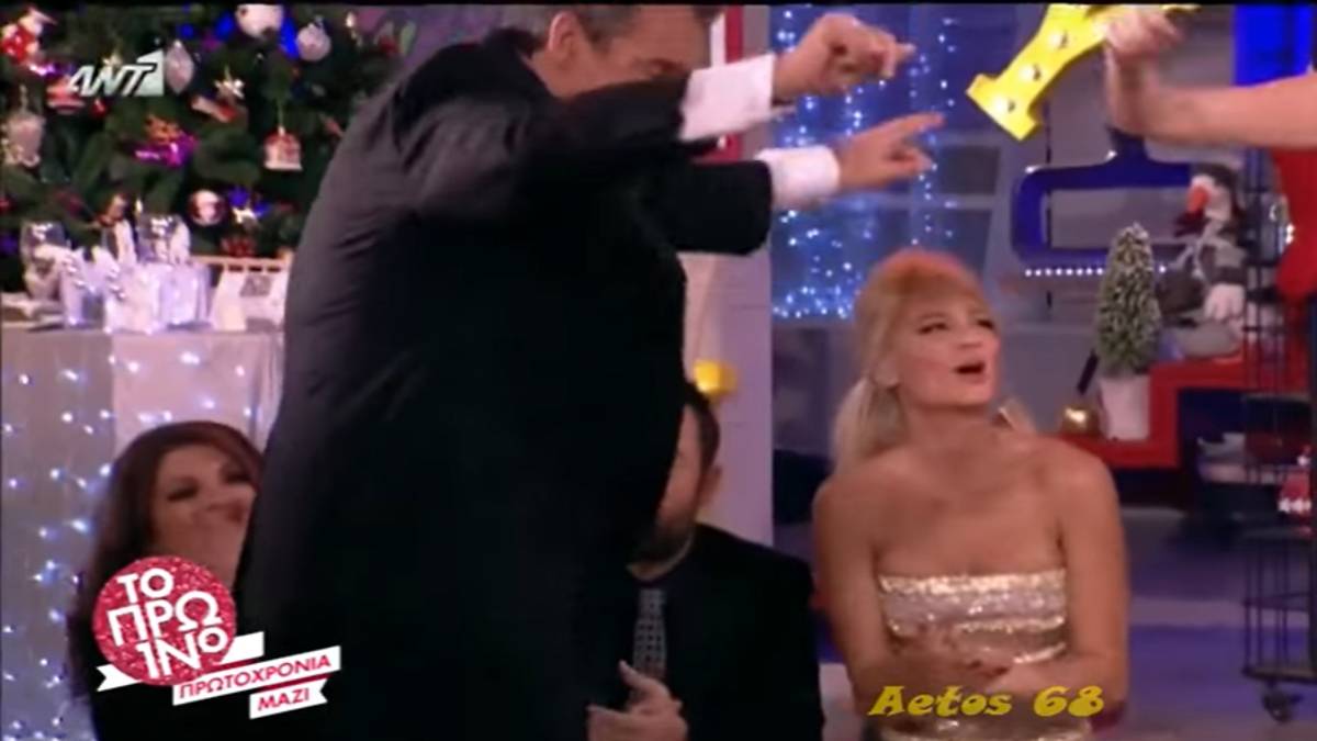 Γκρεμίστηκε το πλατό – Ο Γιώργος Λιάγκας χόρεψε το πιο βαρύ ζεϊμπέκικο και «έριξε» στα πατώματα τη Φαίη Σκορδά (Video)