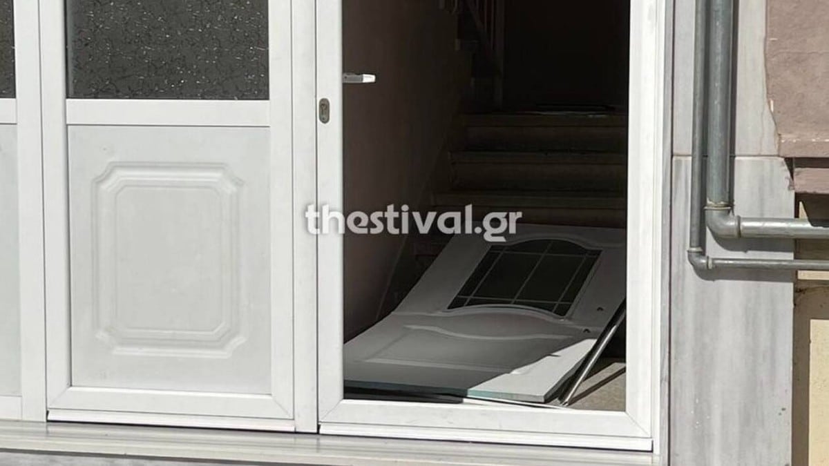 Φρίκη στη Θεσσαλονίκη: Άντρας σε αμόκ άνοιξε πυρ μπροστά στα αθώα μάτια των παιδιών του (video)