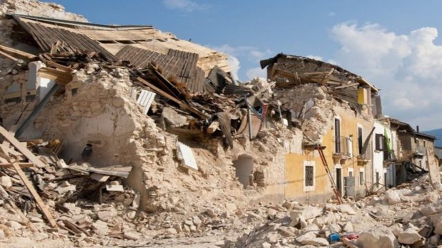 Παγκόσμιο σοκ για τον φονικό σεισμό στο Αφγανιστάν: Στους 950 έφτασαν οι νεκροί από το χτύπημα του εγκέλαδου – Εκατοντάδες ανασύρονται τραυματίες