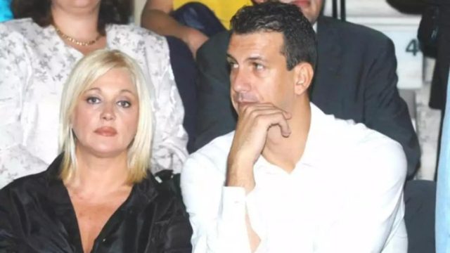 Έκλαψε με «μαύρο δάκρυ» η Ρούλα Κορομηλά: Αυτός ήταν ο λόγος που την χώρισε ο Νάσος Γαλακτερός