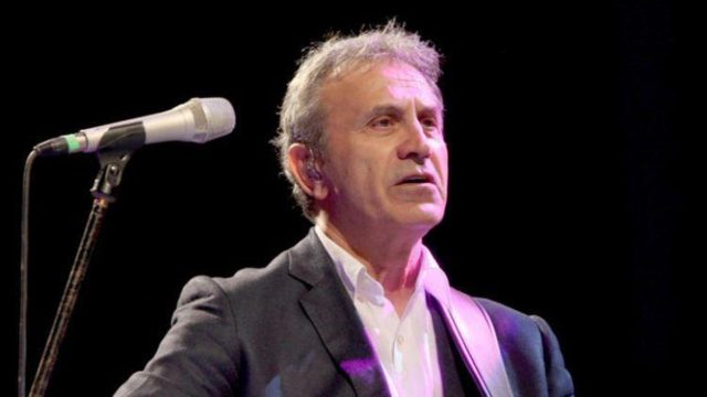 Εξομολόγηση ψυχής από Γιώργο Νταλάρα: «Η μητέρα μου ήταν μια ηρωίδα που…» (Video)