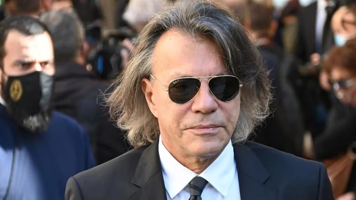 Το αγνοούσαν όλοι: Αυτός είναι ο λόγος που ο Ηλίας Ψινάκης φοράει γυαλιά ηλίου ακόμη και σε κλειστούς χώρους