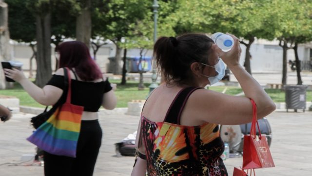 Δραματική προειδοποίηση για το φετινό καλοκαίρι: Θα είναι πιο θερμό από το κανονικό – Ποιες περιοχές θα γλιτώσουν