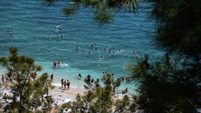 Καιρός σήμερα 5/6: Νέα άνοδος της θερμοκρασίας & άνεμοι ως 6 μποφόρ – Πού θα έχουμε 37άρια (Video)