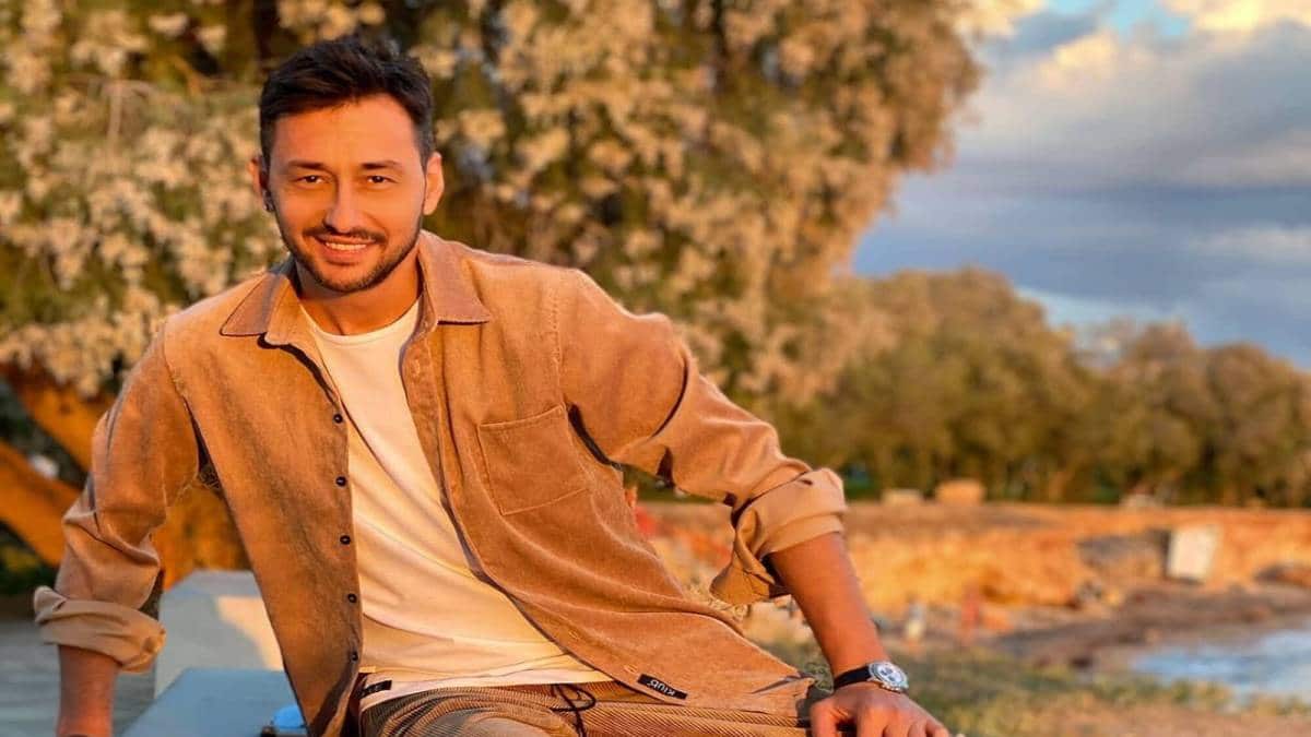 Αποκάλυψη σοκ από τον Πάνο Καλλίδη: «Τελείωσα μόνο Δημοτικό – Στην 1η γυμνασίου έμεινα δύο φορές»