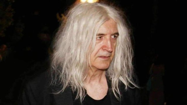 “Έβγαινα κρυφά με το Νίκο Καρβέλα γιατί είχε σχέση…” – Αποκάλυψη σοκ