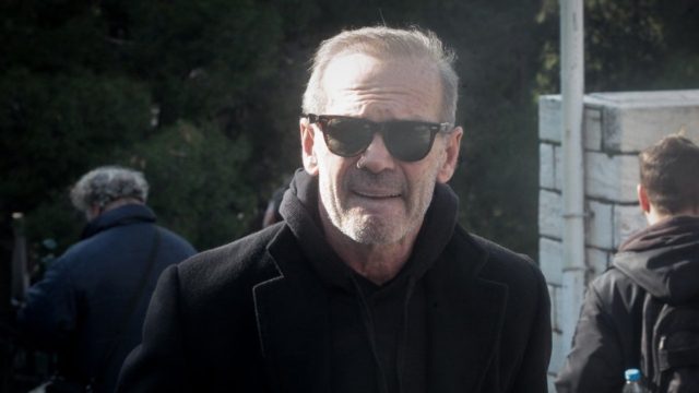 Δύσκολες ώρες για τον Πέτρο Κωστόπουλο: Τα δύο ακίνητα στη Μύκονο που βγήκαν στο «σφυρί»