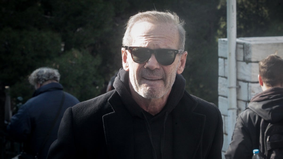 Δύσκολες ώρες για τον Πέτρο Κωστόπουλο: Τα δύο ακίνητα στη Μύκονο που βγήκαν στο «σφυρί»