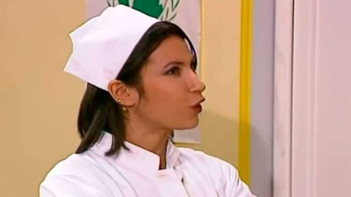Θυμάστε την κούκλα νοσοκόμα από το Κωνσταντίνου και Ελένης; Δείτε πως είναι σήμερα, 22 χρόνια μετά!