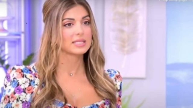 «Κάρφωσε» τους ομοφυλόφιλους η Σταματίνα Τσιμτσιλή: «Αν πάω σε μία παραλία με παιδάκια και αρχίσω να τα πετάω, θα είναι ωραία εικόνα;»