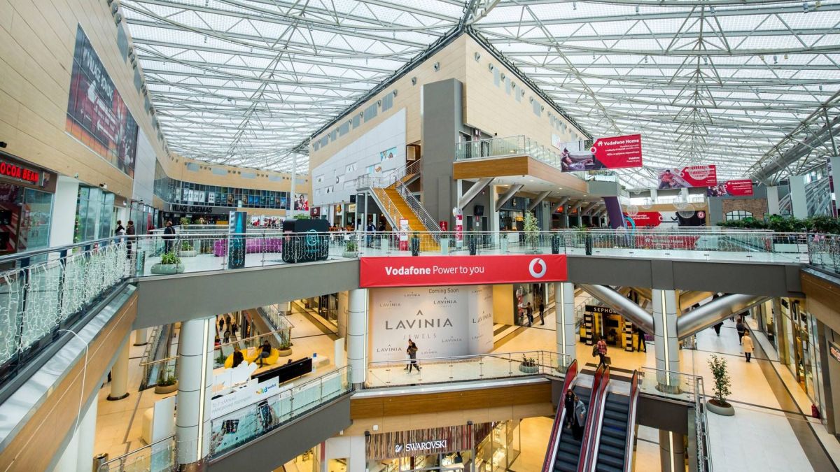 Τραγωδία στο The Mall: Πώς 34χρονος ανέβηκε στο ψηλότερο σημείο και έπεσε δίπλα σε παιδιά