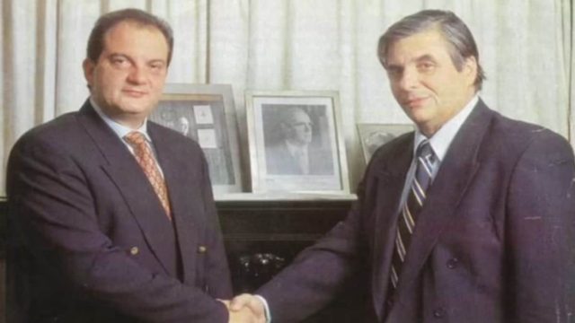 «Όταν μασαμπούκωνε δε μιλούσε…»: Βόμβα για Κώστα Καραμανλή και Γιώργο Τράγκα!