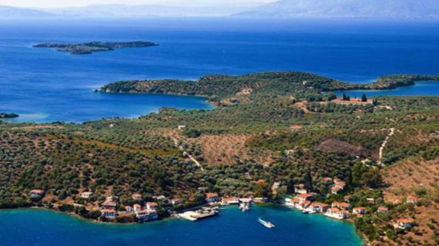 Καλοκαίρι με 15 ευρώ: Αυτό είναι το νησί “ησυχαστήριο” για να περάσετε οικονομικά και ήρεμα τις διακοπές σας