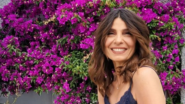 6ψήφιο ποσό που… ζαλίζει: Αυτός ήταν ο ετήσιος μισθός της Πόπης Τσαπανίδου όταν εργαζόταν στην ΕΡΤ