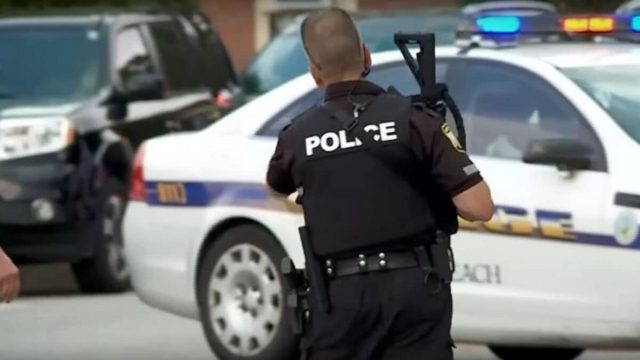 Ξέφυγε από κάθε έλεγχο η κατάσταση στις ΗΠΑ: «Πιστολίδι» σε πολυσύχναστο δρόμο στη Φιλαδέλφεια με τρεις νεκρούς και 11 τραυματίες (video)