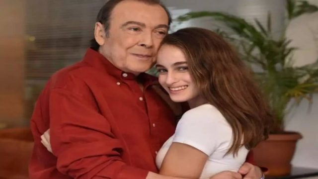 Γιορτή του Πατέρα: Πρώτη χρονιά χωρίς τον μπαμπά – Ραγίζει καρδιές η κόρη του Τόλη Βοσκόπολου και της Άντζελας Γκερέκου, Μαρία!