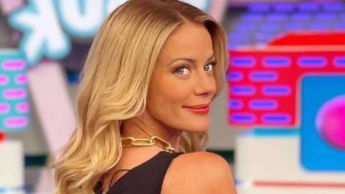 Όλα φόρα παρτίδα για τη Ζέτα Μακρυπούλια: «Αισθάνομαι ντροπή, να μας…»