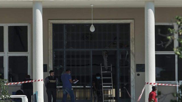 Κρήτη: Άνδρας τα έκανε γης μαδιάμ σε νοσοκομείο – Επιτέθηκε και στους εργαζομένους