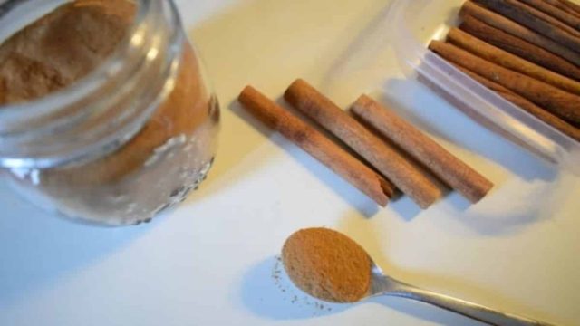 Κάθε πρωί έπινε αυτό το θαυματουργό ρόφημα με κανέλα! Αν μάθετε τι συνέβη θα το κάνετε κι εσείς!