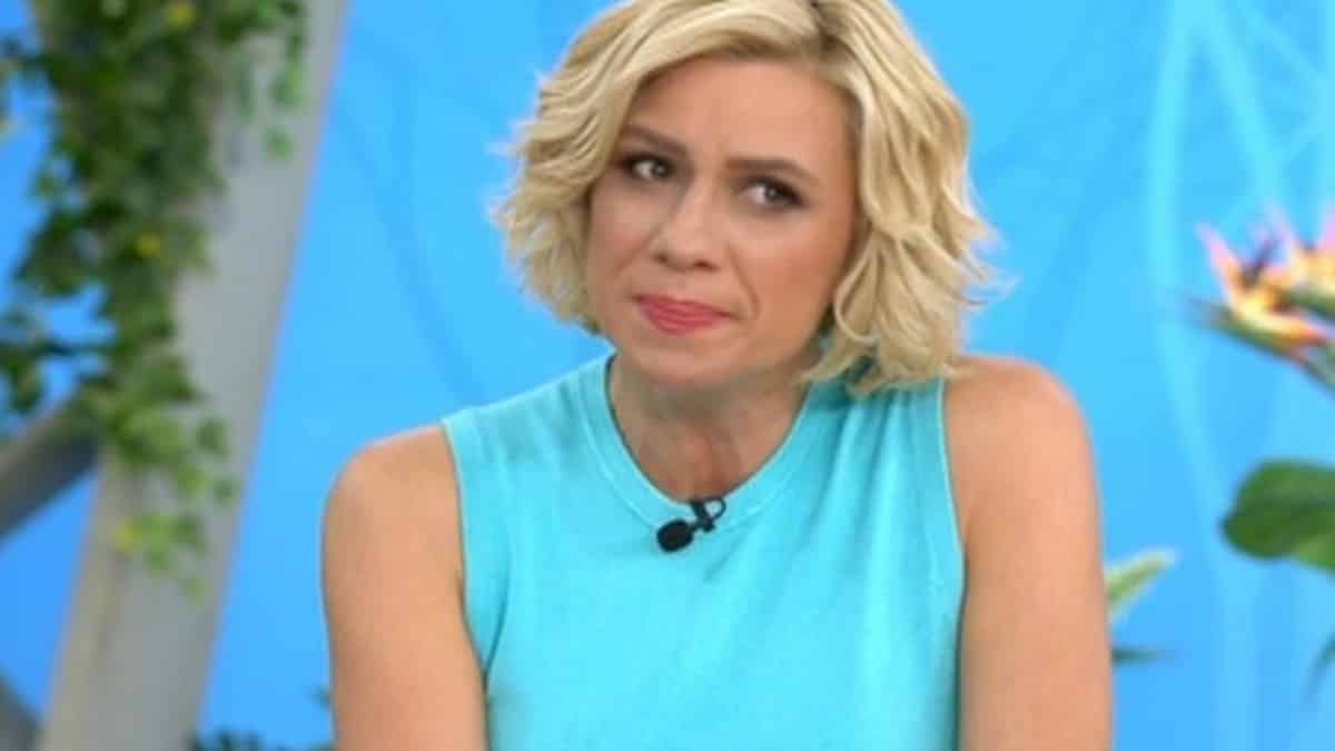 Σε απόγνωση η Κατερίνα Καραβάτου: «Δεν έχω κανέναν να με φροντίζει»