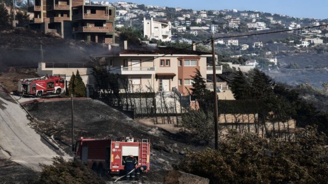 Φωτιά στην Πεντελή: Αυτές οι περιοχές έχουν προβλήματα με την ηλεκτροδότηση!