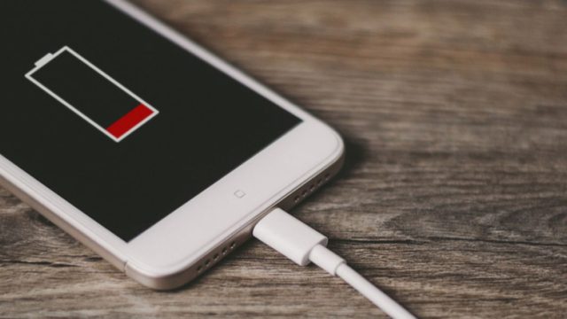 Ούτε 1 ευρώ: Το οικονομικό κόλπο για να φορτίσετε το κινητό σας