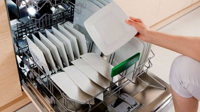 Επανορθώστε αμέσως! Αυτό είναι το λάθος που κάνετε στο πλυντήριο πιάτων