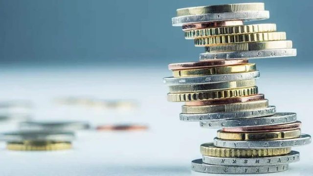 Φοροελαφρύνσεις: Πακέτο με 8 νέες μειώσεις φόρων – Όλο το σχέδιο από το 2023