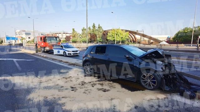 Σοκαριστικό τροχαίο στον Παράδεισο Αμαρουσίου: 3 τραυματίες, σμπαράλια το ΙΧ! (photos)