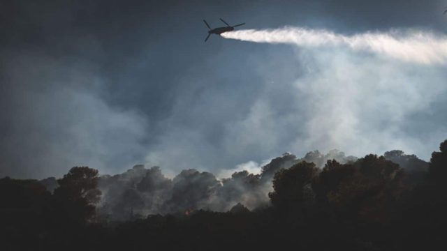 Συναγερμός: Πολύ υψηλός κίνδυνος πυρκαγιάς για αυτές τις 3 περιοχές την Τετάρτη!