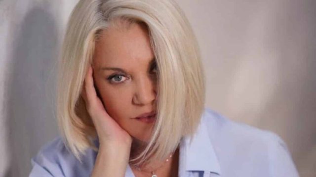«Σωστές φωτοτυπίες»: Αυτή είναι η γλυκύτατη μητέρα της Ρούλας Κορομηλά (photos)