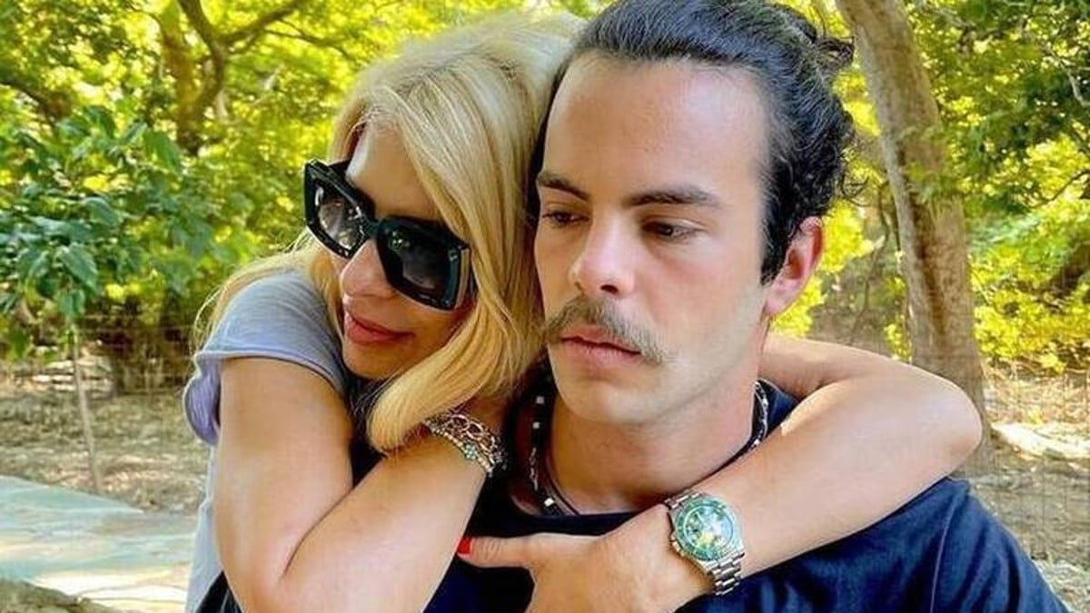 Τα φανέρωσε όλα η Μενεγάκη για τον Άγγελο Λάτσιο: «Ξαφνικά εκεί που κολύμπαγε, άρχιζε να ουρλιάζει…»