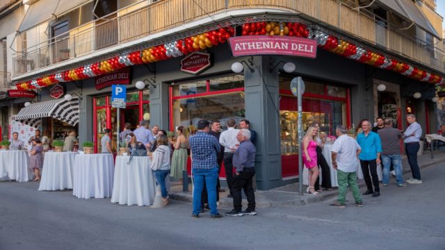 1 Χρόνος λειτουργίας του ATHENIAN DELI της Οικογένειας Μουλκιώτη!