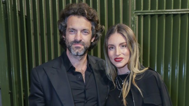 Σε σοκ η Αθηνά Οικονομάκου: Αγνώριστος ο Φίλιππος Μιχόπουλος χωρίς μούσια (photo)