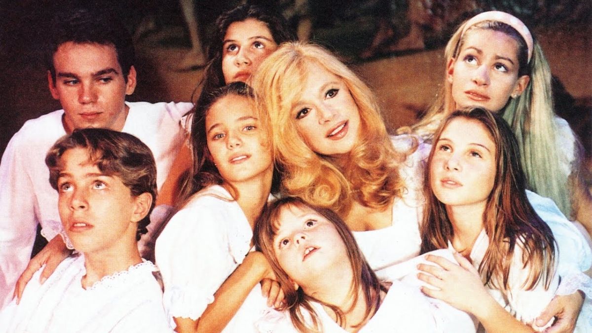 Με ξανθό καρέ και μόλις 14 ετών: Η φωτογραφία πασίγνωστου ηθοποιού με την Αλίκη Βουγιουκλάκη πριν 26 χρόνια