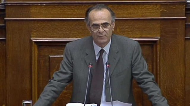 Έφυγε από τη ζωή ο βουλευτής και πρώην υπουργός του ΠΑΣΟΚ, Γιώργος Δασκαλάκης