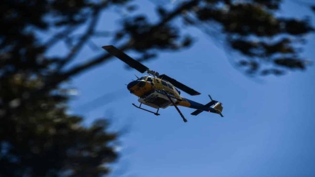 Μεγάλη φωτιά στα Μέγαρα – Κινητοποιήθηκαν επίγειες και εναέριες δυνάμεις
